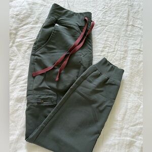 Figs Scrubs Set (Includes Top and Bottoms)